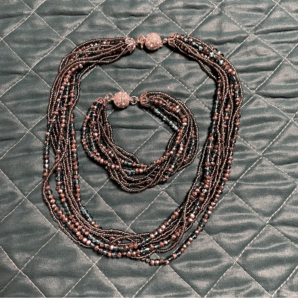 Premier Designs Necklace and Bracelet Set